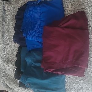 COPY - Lot of five sets of scrubs